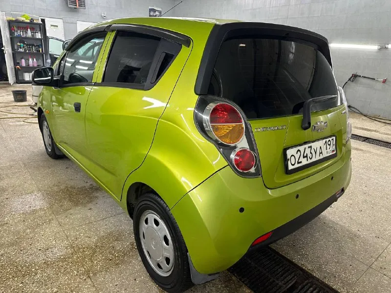Продам chevrolet spark 2012 г. ✅ пробег 123 000 км. оригинал!✅ мотор 1.0 автомат айсин !✅ цена 650 000₽торг. ✅ автомобиль в хорошем состоянии, двигатель, коробка передач, ходовая часть, работает на 5+ есть кондиционер, установлена камера заднего вида, парктроники, сигнализация с автозапуск, два ключа виталий +79493570671 г. донецк - фотография - 4
