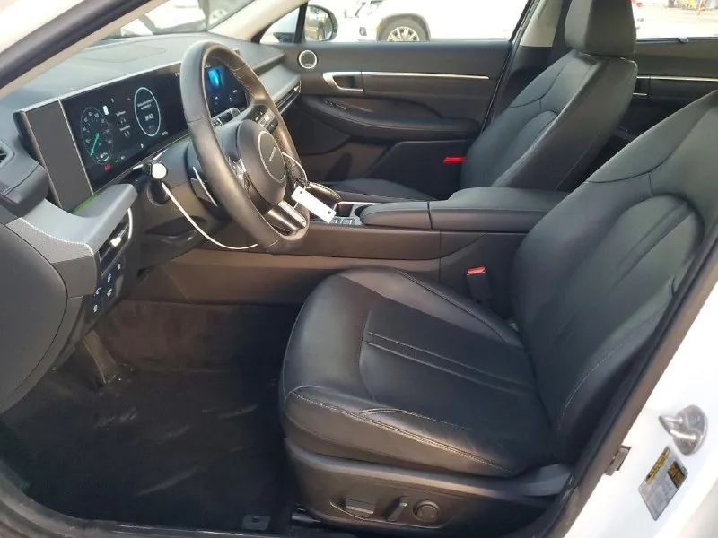 ✅ hyundai sonata 𝐕𝐈𝐈𝐈 рестайлинг - 2.0 гибрид, 192 л. с. - акпп 8-ст. - передний привод - пробег: 29.500 км - 04/2024 идеальный вариант с родным окрасом, целой безопасностью! не утопленник! второго такого нет ни на рынке грузии, ни на аукционах! машинка на кожаном салоне и панораме! 🔥 цена даже с утиль сбором будет ниже первой цены на рынке рф автомобиль менее 3-х лет - растаможка под 48% можем выкупить автомобиль за свои деньги! 🤝 цена в грузии: 𝟏.𝟕𝟗𝟎.𝟎𝟎𝟎 ₽ 💵 кирилл +7 (949) 400-56-31 📞 🇷🇺 звоните: +79494005631 - фотография - 7