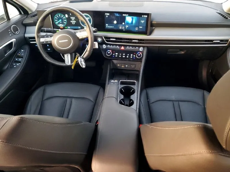 ✅ hyundai sonata 𝐕𝐈𝐈𝐈 рестайлинг - 2.0 гибрид, 192 л. с. - акпп 8-ст. - передний привод - пробег: 29.500 км - 04/2024 идеальный вариант с родным окрасом, целой безопасностью! не утопленник! второго такого нет ни на рынке грузии, ни на аукционах! машинка на кожаном салоне и панораме! 🔥 цена даже с утиль сбором будет ниже первой цены на рынке рф автомобиль менее 3-х лет - растаможка под 48% можем выкупить автомобиль за свои деньги! 🤝 цена в грузии: 𝟏.𝟕𝟗𝟎.𝟎𝟎𝟎 ₽ 💵 кирилл +7 (949) 400-56-31 📞 🇷🇺 звоните: +79494005631 - фотография - 8