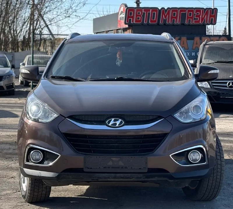 Hyundai ix35 2010 2.0 бензин автомат привод передний автомобиль эксплуатируется в семье, очень ухоже... - фотография