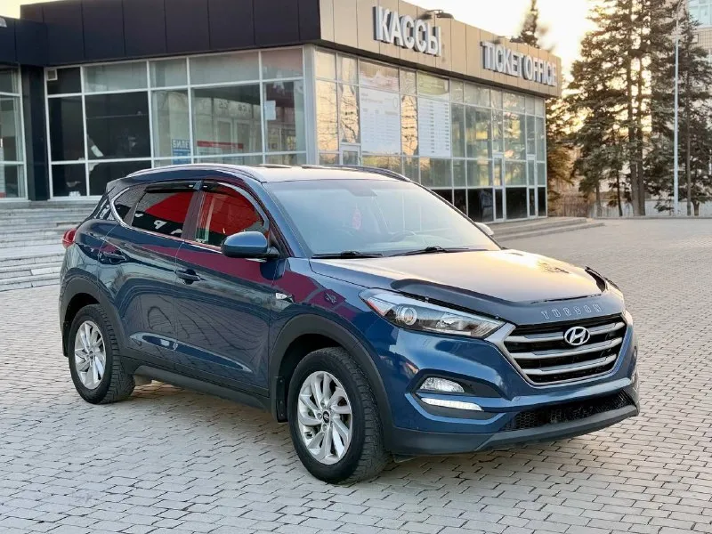 Hyundai tucson 2018г бензин 2.0 автомат автомобиль в хорошем состоянии! есть все для комфортного вождения! парктроник, монитор андроид, подогрев сидений передних и задних, климат/контроль, круиз/контроль, мульти-руль, датчик дождя, авто свет, помощь при спуске, и многое другое…. с документами полный порядок!! диагностическая карта есть!!! цена 1,885₽ все вопросы по тел+79495722131 📞 звоните: +7(949)5722131 - фотография - 1