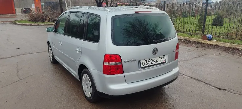Продам volkswagen touran 2004г 2.0 дизель, 6ст мкп, привезён из германии в 2022,пробег 270т, мотор, коробка без нареканий, кузов в родном окрасе без ржавчины и гнили, ремень грм, масло поменяно, ходовая обслужена, новый акб. цена 570т. +79592181488 📞 звоните: +7(959)2181488 - фотография - 9
