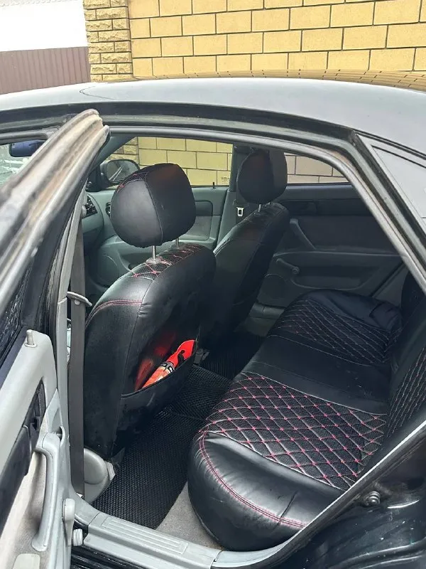 Продам chevrolet лачетти 2006 год, 1,6 двигатель пробег 256.000 авто технически в идеально состоянии, кузов 4/5 учет 181 регион, второй владелец с салона все вопросы по телефону +79591971483 490₽, торг у капота 📞 звоните: +7(959)1971483 - фотография - 4