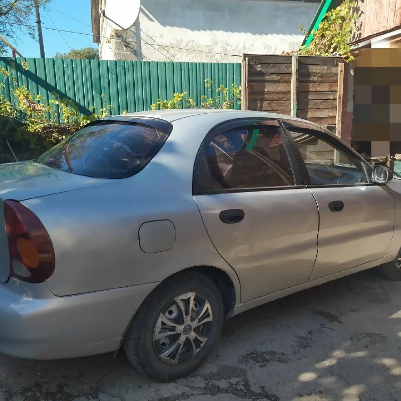 Продам chevrolet ланос, 2006 г, 1,5, инжектор. техническое состояние авто хорошее, салон чистый, музыка, гидроусилитель руля, стеклоподъёмники, кондиционер, сигнализация, центральный замок. цена 150 000 рублей. торг присутствует. продажа по техпаспорту! все остальные вопросы по телефону :+(7949) 373-10-20. дмитрий, енакиево. 📞 звоните: +7(949)3731020 - фотография - 2
