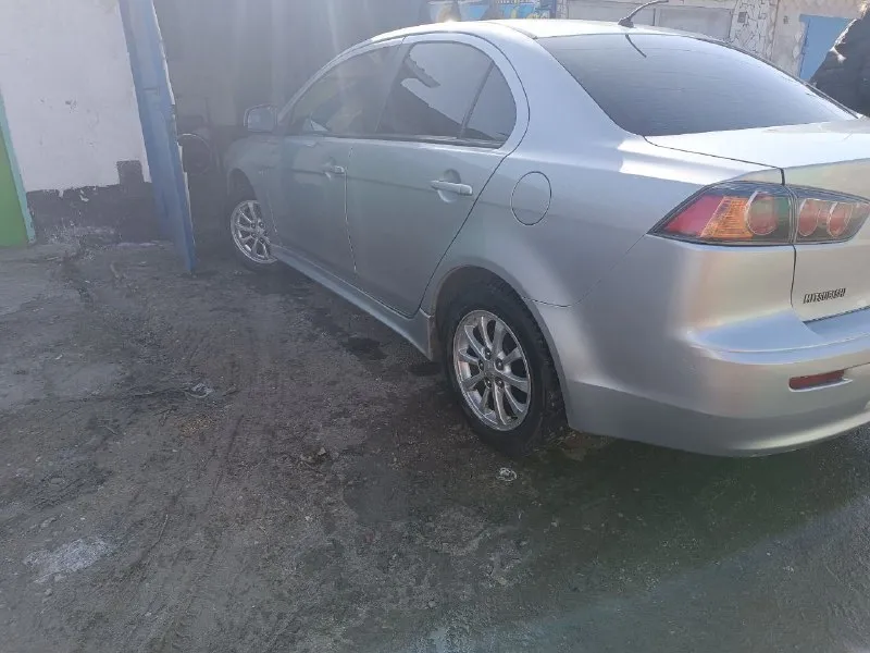 Цена снижена ⭐⭐💥💥срочная продажа 🔥🔥🔥🔥🔥продам mitsubishi lancer 2010!!! автомат, объём 1.5 !! пробег183 ! продаю автомобиль в хорошем состоянии. двигатель работает ровно, коробка не пинает, ходовая не стучит не гремит. остальные вопросы по телефону +79493293320 + 79493284110 летняя резина в подарок ! я хозяин цена 700000 - фотография - 8