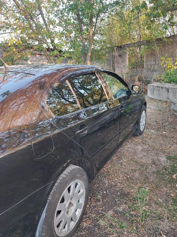 Продам автомобиль, skoda октавия а 5, 2013 г. в, пробег 370 000 км, третий хозяин, во владении два года, много чего сделано и поменяно, по кузову есть ваговские болячки, кузов освежалась, два комплекта резины на дисках, лето -новая, хорошая, ,рабочая лошадка, ,цена 700 тыс. возможен обмен с моей доплатой на спортейдж, туксон от 2017 г. в. +79493188867 📲 tg: павел ересько 📞 звоните: +7(949)3188867 - фотография - 2