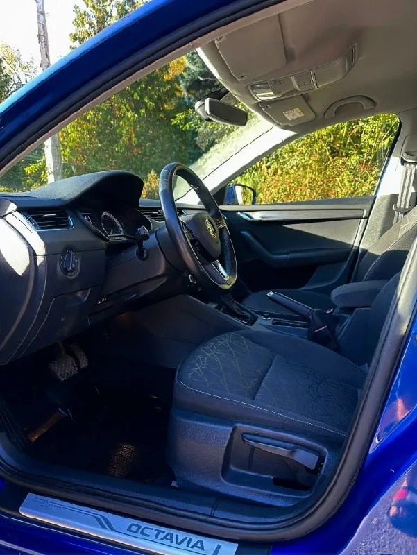 Продаю skoda ( skoda) октавия 2019 года выпуска, пробег 175000 км, двигатель 1.6 ( самый надёжный),... - фотография