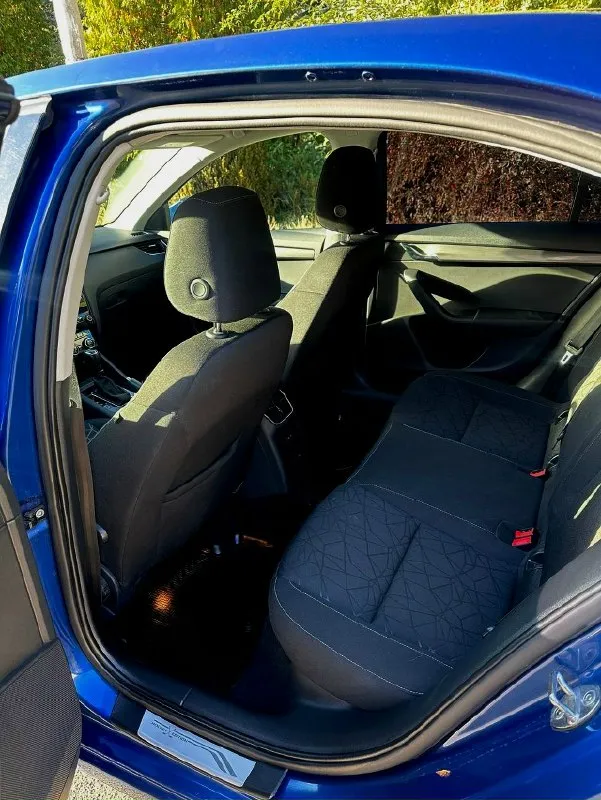 Продаю skoda ( skoda) октавия 2019 года выпуска, пробег 175000 км, двигатель 1.6 ( самый надёжный), коробка передач-автомат(айсин), климат контроль. автомобиль в собственности полтора года. причина продажи -приобретение нового автомобиля. очень надёжный и комфортный автомобиль 👍 цена-1.600000 руб. торг. вопросы по телефону +79493016390 александр 📞 звоните: +7(949)3016390 - фотография - 3