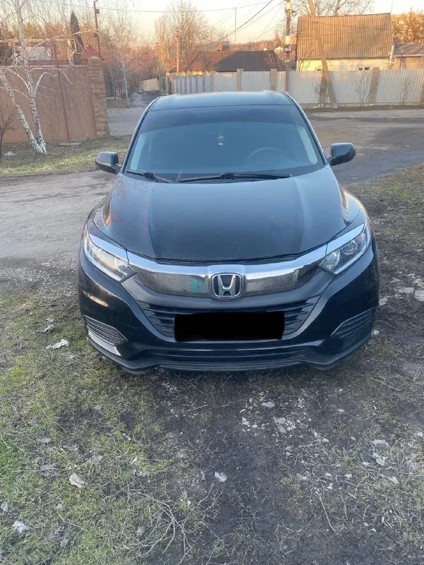 Продам honda hr-v 2020г выпуска пробег 32 тысячи км 1.8 двигатель полный привод цена 2.450.000₽ +794... - фотография