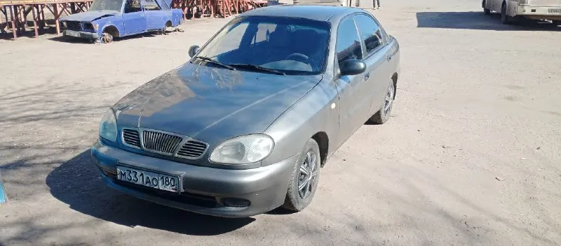 Доброго времени суток ! продам ланос 1.5 ( комплектация se комфорт, кондиционер, подушка безопасности, гур ) год выпуска 2006 г пробег 255 тыс км 1 собственник за все время. два ключа автотека зеленая ( отчет могу скинуть ) документы в порядке газ / бензин по двигателю и кпп нареканий нет по кузову есть нюансы, на езду не влияют, машине 20 лет. цена : 260000 р ( торг возле авто ) +79493155224 - фотография - 9