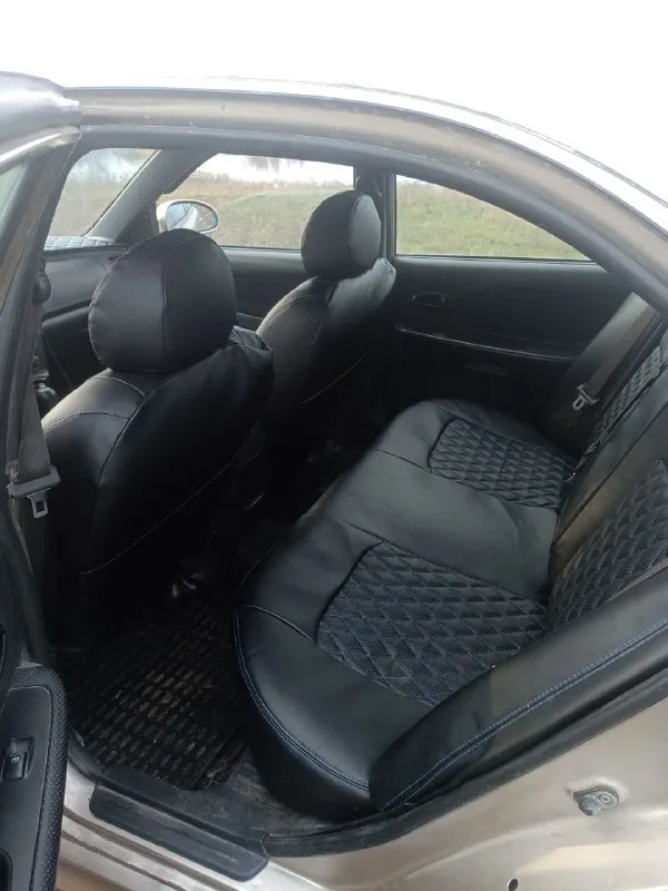 Продам hyundai sonata 2008 года в хорошем состоянии. вложения не требует. поварена и покрашена. полная комплектация стеклоподъёмники, гур, электрозеркала, кондиционер, печка хорошая, музыка и чистый ухоженный салон. остальные вопросы по телефону. возможно обмен с вашей доплатой. цена такого аппарата 380.000 тыс. рублей. осмотр машины город горловка +79495207504 - фотография - 8