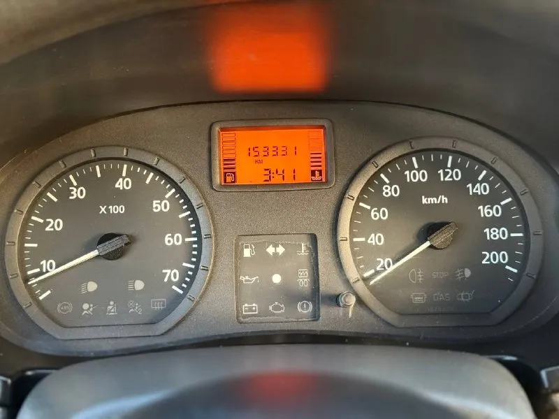 🇹🇷 dacia logan 💰цена: 350 000р 🏢город: мариуполь 📅год выпуска: 2008 🧾пробег: 153 331км. ⚙️двигатель: 1.4 ⛽топливо: бензин/ газ ⚙️кпп: механика 📞 телефон: +7-949-551-91-52 +7-949-727-41-51 +7-989-263-55-56 💾 описание: ✅ местный, не пригнанный автомобиль. один владелец с автосалона, турецкая сборка, оцинкованный кузов. ✅ гбо евро-4 с отметкой в птс. ✅ родная краска. ✅ после полного то - заменён комплект грм, приводной ремень + ролики, катушки и свечи, тех. жидкости и фильтра. техническая часть в полном порядке. ходовая мягкая, приятно едет по плохим дорогам. двигатель тянет шикарно, при не большом расходе топлива, коробка переключает идеально. магнитола pioneer, центральный замок, сигнализация, фаркоп. улица шевченко 2️⃣6️⃣9️⃣ 🏦 возможна продажа в кредит по двум документам. - фотография - 10