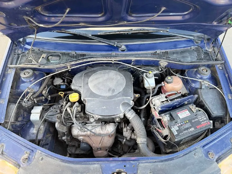 🇹🇷 dacia logan 💰цена: 350 000р 🏢город: мариуполь 📅год выпуска: 2008 🧾пробег: 153 331км. ⚙️двигатель: 1.4 ⛽топливо: бензин/ газ ⚙️кпп: механика 📞 телефон: +7-949-551-91-52 +7-949-727-41-51 +7-989-263-55-56 💾 описание: ✅ местный, не пригнанный автомобиль. один владелец с автосалона, турецкая сборка, оцинкованный кузов. ✅ гбо евро-4 с отметкой в птс. ✅ родная краска. ✅ после полного то - заменён комплект грм, приводной ремень + ролики, катушки и свечи, тех. жидкости и фильтра. техническая часть в полном порядке. ходовая мягкая, приятно едет по плохим дорогам. двигатель тянет шикарно, при не большом расходе топлива, коробка переключает идеально. магнитола pioneer, центральный замок, сигнализация, фаркоп. улица шевченко 2️⃣6️⃣9️⃣ 🏦 возможна продажа в кредит по двум документам. - фотография - 7