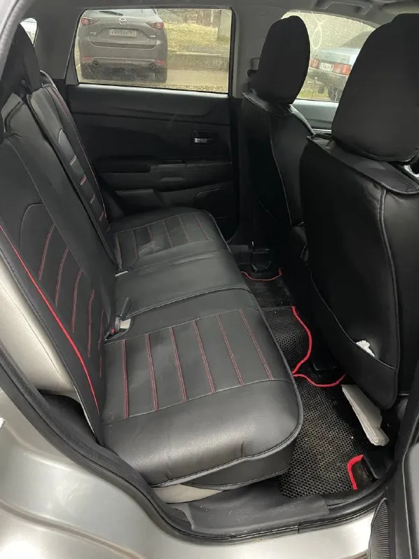 Продам mitsubishi outlander sport 2.4,2015 год(на путать с двигателями 1.6 2л). подключаемый полный привод. авто в прекрасном состоянии, очень богатая комплектация: под рулевые лепестки, камера заднего вида, партроник, бесключевой доступ, кнопка start-stop, bluetooth, панорамная крыша, датчики давления в шинах, датчик дождя, климат контроль, хорошая музыка,2 комплекта ковриков. ручник, подлокотник и ручка переключения передач перетянуты в натуральную кожу. масло менял каждые 5-6 тыс. км. пробег реальный 138000 миль. высокий клиренс, хорошая динамика, запчасти очень дешёвые. авто стоит на 180 регионе. цена 1500000. +79494152556 📲 tg: @igor_malikov19 📞 звоните: +7(949)4152556 - фотография - 7