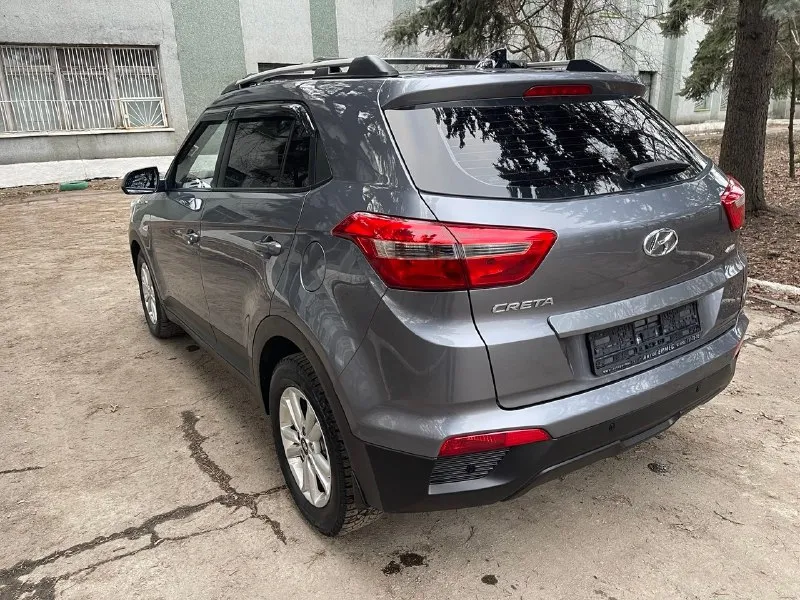 Hyundai creta модельный год -2018-(середина года) владельцев -1 пробег -177000км сердце -(мотор)-1.6-работает идеально! коробка -механика-6 ст-работает идеально! привод -(полный )-подключаемый ! резина-зима (+лето ) коплектация -климат контроль, подогрев сидений-3 положения, подогрев зеркал ! подогрев руля ! фары с линзами и красивой led-подсветкой, стоят леды в круг ! адаптивный свет! задние парктроники ! видео регистратор ! стоит сигнализация- с автозапуском ! пластиковая и металическая защита двигателя ! заменены -масло в двигателе(+фильтра ) заменены задние колодки ! любые проверки -диагностика -приветствуется! коррозия и всякая нечесть -отсутствует! предоставлю информацию по телефону-(звоните ) осмотр -макеевка !донецк! цена -1,495000₽ тел :+79495936159 📞 🇷🇺 звоните: +79495936159 - фотография - 6