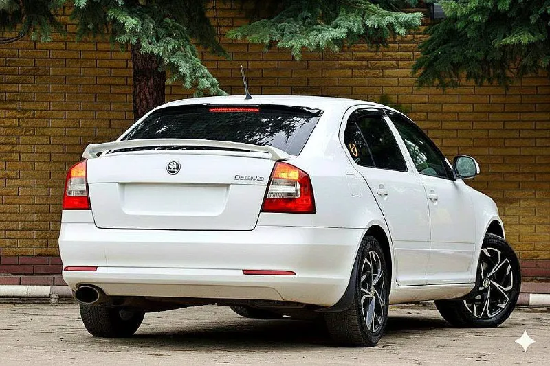 Доброго времени суток! продаётся skoda octavia a5 в отличном состоянии. официальная. не билась и не красилась. обслужена, кузов, мотор, коробка, ходовая в отличном состоянии. только поменял ремень грм, ролики, масло в коробке. поставил диски r17,зимняя резина. коробка автомат (гидротрансформатор) не dsg. год 2011 мотор 1.6 mpi пробег 176.000 тыс ( не скручен) цена 950.000 тыс. реальному покупателю, торг. возможен обмен на авто дешевле. тел +79495022883 - фотография - 2