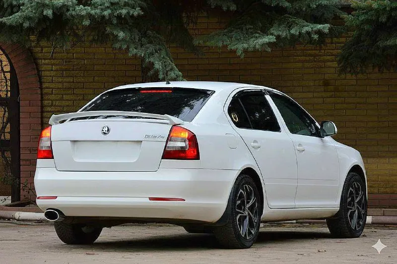 Доброго времени суток! продаётся skoda octavia a5 в отличном состоянии. официальная. не билась и не красилась. обслужена, кузов, мотор, коробка, ходовая в отличном состоянии. только поменял ремень грм, ролики, масло в коробке. поставил диски r17,зимняя резина. коробка автомат (гидротрансформатор) не dsg. год 2011 мотор 1.6 mpi пробег 176.000 тыс ( не скручен) цена 950.000 тыс. реальному покупателю, торг. возможен обмен на авто дешевле. тел +79495022883 - фотография - 6