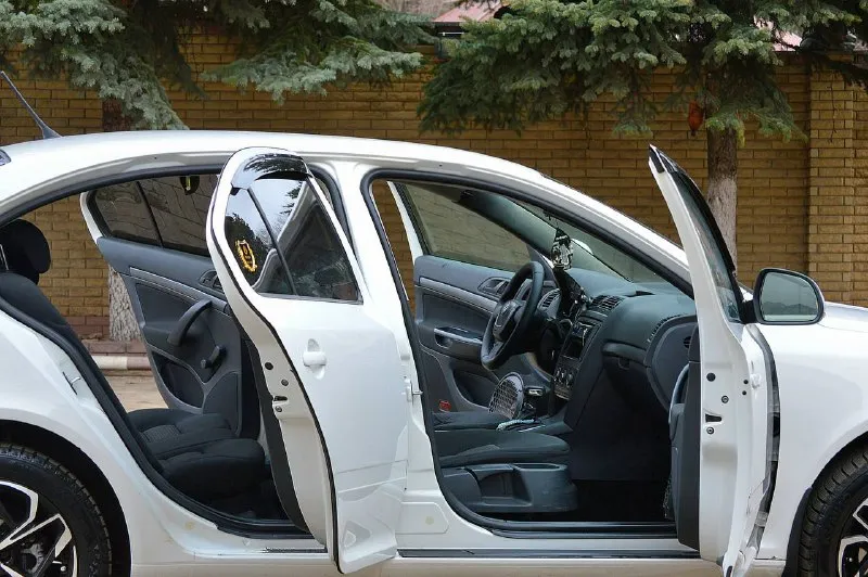 Доброго времени суток! продаётся skoda octavia a5 в отличном состоянии. официальная. не билась и не красилась. обслужена, кузов, мотор, коробка, ходовая в отличном состоянии. только поменял ремень грм, ролики, масло в коробке. поставил диски r17,зимняя резина. коробка автомат (гидротрансформатор) не dsg. год 2011 мотор 1.6 mpi пробег 176.000 тыс ( не скручен) цена 950.000 тыс. реальному покупателю, торг. возможен обмен на авто дешевле. тел +79495022883 - фотография - 8