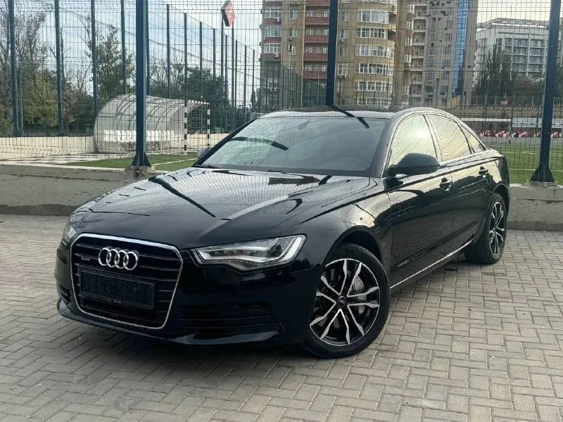 Продам обменяю свой личный автомобиль audi в хорошем состоянии. цена 1.500.000 торг хороший обслужен весь! год выпуска 2012 пробег 230 полный привод quattro объем- 3.0 стоит приятный и басистый выхлоп! по документам автомобиль оформлен на меня. переоформление без проблем. все кнопки, и системы работают без проблем. мощный, и безопасный двигатель, работает хорошо. заменено масло в двигателе, и в коробке, тосол тоже обновлен. коробка работает идеально, все передачи переключает без пенков или рывков. автомобиль оснащен заводской автономной системой обогрева салона. комплектация — на высшем уровне: черный потолок, подогрев руля и всех сидений, память настроек сидений, 4-зонный климат-контроль, аудиосистема воsе, датчики слепых зон и современная мультимедийная система. так-же множество других функций # гильзован коробка делалась есть страховка открытая у автомобиля 2 комплекта колес летние на крисывых 📲 tg: @grinya_009 📞 +7(949)3819860 📲 tg: @grinya_009 📞 звоните: +7(949)3819860 - фотография - 2