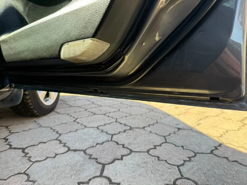 Продаю mazda 6 gg рестайлинг 2005 года. 🚘 автомобиль в отличном состоянии, без аварий и повреждений. все стекла оригинальные, vin-номер в порядке. ходовая и двигатель в норме, мотор капиталили на 240 тысячах километров, масло меняю регулярно. 🔧 двигатель 2 литра, бензин. шестиступенчатая коробка передач работает как часы. управление удобное, клиренс высокий благодаря установленным проставкам. 📏 салон просторный и удобный, багажник вместительный. новые фары с линзами и бронепленкой. 📍 осмотр возможен в донецке. цена 525 тысяч рублей, возможен небольшой торг. 📞 свяжитесь для дополнительной информации и записи на осмотр по телефону :+79494327455 📞 звоните: +7(949)4327455 - фотография - 5