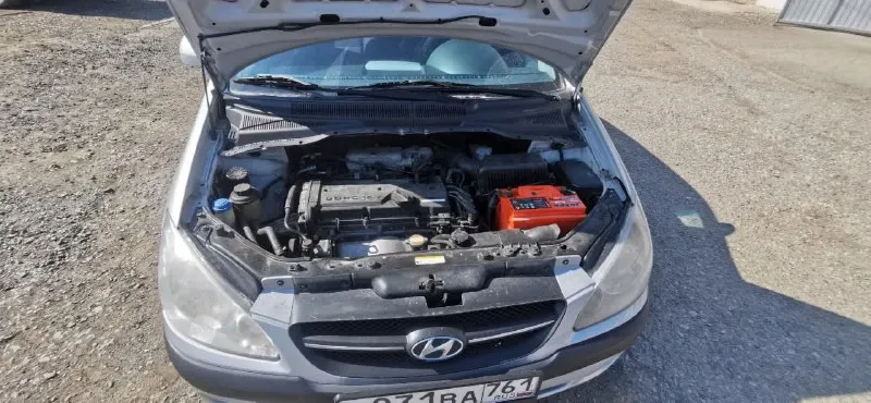 Срочно продаю hyundai getz 2008 г. в. , объем 1.4 автомат машинка в хорошем состоянии без вложений по кузову все отлично гнили ржавчины не чего нет 100% мотор идеальный работает ровно масла, фильтра только менял, коробка переключает тихо, мягко, по ходовой все хорошо не чего не гремит не стучит все отлично. резина зима лето. документы в порядке я хозяин полное переоформление, любые проверки без проблем. машинка в идеальном состоянии не каких вложений не требует. комплектация максимальная могу скинуть видео обзор по запросу продажа срочная цена 250 тыс рублей торга нет тел +79494497537 звоните в любое время есть телеграмм и макс, вотцап 📞 звоните: +7(949)4497537 - фотография - 8