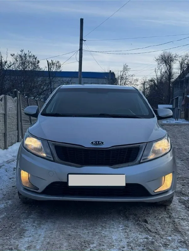Продам 650000₽ г. Донецк днр kia рио 2011г. 240000 коробка механика двигатель 1,6 бензин продам свой автомобиль в хорошем состоянии ходовая коробка двигатель все работает идеально без каких либо нареканий. Все вопросы осмотры по телефону +7 (949) 798-18-41 обмен не интересует.
📞 Звоните: +7(949)7981841 - фотография - 1