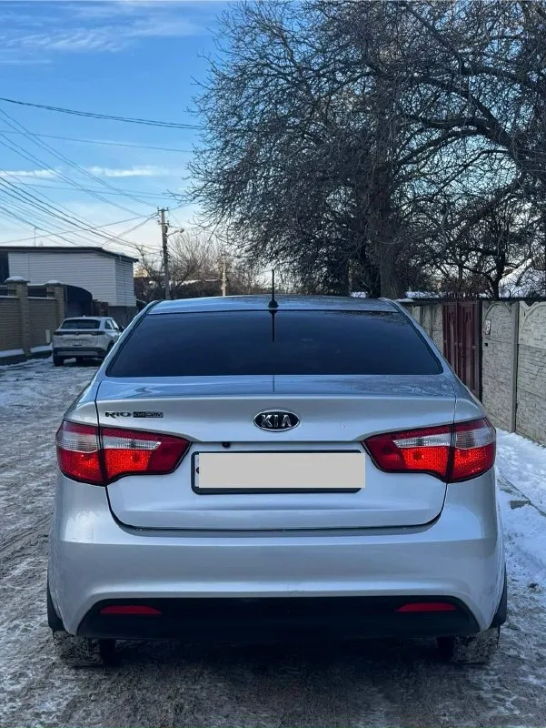 Продам 650000₽ г. Донецк днр kia рио 2011г. 240000 коробка механика двигатель 1,6 бензин продам свой автомобиль в хорошем состоянии ходовая коробка двигатель все работает идеально без каких либо нареканий. Все вопросы осмотры по телефону +7 (949) 798-18-41 обмен не интересует.
📞 Звоните: +7(949)7981841 - фотография - 4