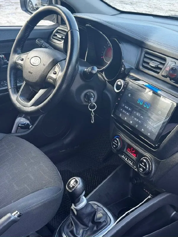 Продам 650000₽ г. Донецк днр kia рио 2011г. 240000 коробка механика двигатель 1,6 бензин продам свой автомобиль в хорошем состоянии ходовая коробка двигатель все работает идеально без каких либо нареканий. Все вопросы осмотры по телефону +7 (949) 798-18-41 обмен не интересует.
📞 Звоните: +7(949)7981841 - фотография - 5