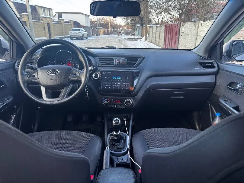 Продам 650000₽ г. Донецк днр kia рио 2011г. 240000 коробка механика двигатель 1,6 бензин продам свой автомобиль в хорошем состоянии ходовая коробка двигатель все работает идеально без каких либо нареканий. Все вопросы осмотры по телефону +7 (949) 798-18-41 обмен не интересует.
📞 Звоните: +7(949)7981841 - фотография - 6