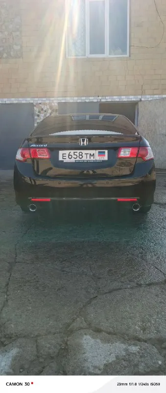 Honda аккорд. 2008 год. 2,4 автомат. пробег 260 000км. не битая, есть крашеные детали. двигатель не дымит едет бодро чистый, сухой. коробка работает хорошо, максимальная комплектация машиной владею с 2021 года 1 000 000. торг никто не отменял. днр. г. амвросиевка, +79494027098,+79064281562 📞 звоните: +7(949)4027098 - фотография - 4