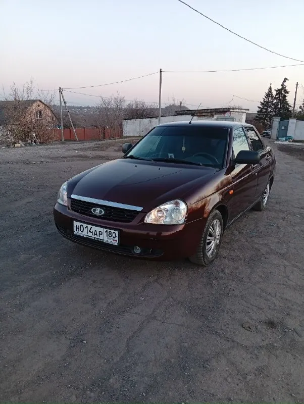В идеальном состоянии продаётся ваз приора 2012 год, авто без каких-либо дефектов, сколов, царапин,... - фотография