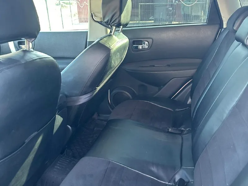 Продам qashqai 2012 г. двигатель 1.6 пробег 193 тыс. коробка - вариатор. мультимедиа не штатная климат - контроль ( двухзонный ) круиз-контроль все опции работают два комплекта колес с дисками. дно обработано кузов покрыт керамикой цена 870 тыс осмотр горловка, енакиево торг у капота связь тг @yosyp_17 +79494435417 📞 звоните: +7(949)4435417 - фотография - 5