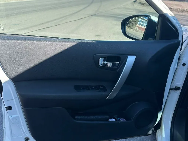 Продам qashqai 2012 г. двигатель 1.6 пробег 193 тыс. коробка - вариатор. мультимедиа не штатная климат - контроль ( двухзонный ) круиз-контроль все опции работают два комплекта колес с дисками. дно обработано кузов покрыт керамикой цена 870 тыс осмотр горловка, енакиево торг у капота связь тг @yosyp_17 +79494435417 📞 звоните: +7(949)4435417 - фотография - 6