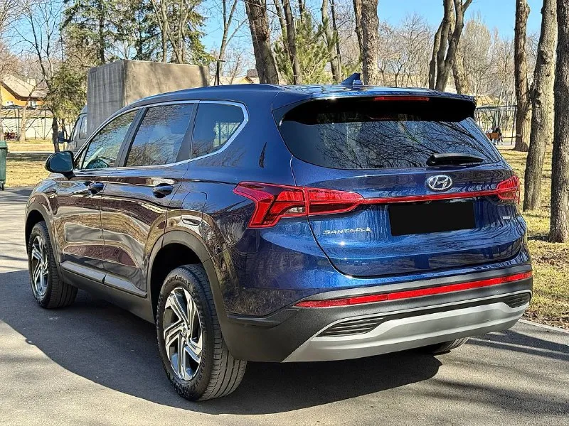 Продам hyundai santa fe awd 2021 года с двигателем 2.5 бензин динамичный и экономичный, три режима езды, , сенсорный монитор большой датчик света, подогрев зеркал -bluetooth в хорошей комплектации авто не бито не крашено вся в заводской краски airbag заводской не открывались автомобиль в отличном состоянии. хороший торг реальному покупателю 73.000 км пробег родной 5nms1dajxmh318699 только с переоформления в мрео тех осмотр на руках возможно продажа в кредит возможен обмен 3.300.000₽ торг хорошему и быстрому человеку 📱+7(949) 382-99-05 📍г. донецк 📲 tg: @vania_3773 📞 звоните: +7(949)3829905 - фотография - 4