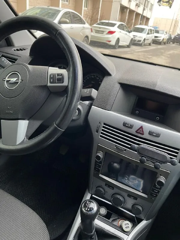 Продажа и обмен opel astra h рестайлинг 2012 год состояние автомобиля идеальное автомобиль весь в родном окрасе в дтп не участвовал кузов в отличном состоянии технически всё порядке мотор в идеальном состоянии пробег 141.000 тысяча стоит музыка на bt usb carpl салон ухоженный резина новая за машиной следили все расходники поменяли зеркальные номера по документам чистая оформлена на меня осмотр макеевка срочно телефон +79495764890 - фотография - 10