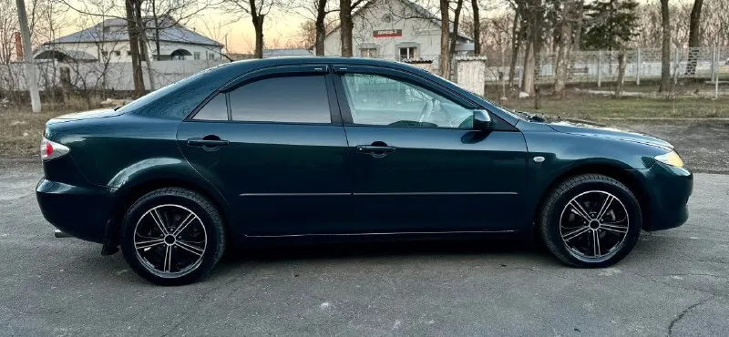 Срочно очень срочно 469.тыс. руб. торг при осмотре. mazda 6 2005 год.2.0 механика. авто в очень хорошем состоянии для своих лет. вложений не требует. автотека зелень кузов не гнилой. дно, пороги, стаканы, ланджероны в отличном состоянии. мотор работает как часы. не дымит не троит тянет отлично. ходовая без посторонних звуков, коробка тоже в отличном состоянии. салон чистый и ухоженный. богатая комплектация. климат-контроль, датчики света и дождя, круиз контроль, текшен-контроль, гур, подушки безопасности, и многое другое. также установлена магнитола на android системе, с блютузом wifi, навигатором, камера заднего вида, литые диски r16,тонеровка, сигнализация,2ключей. документы в полном порядке юредически чистая. любое переоформление. осмотр донецк +79493114199 - фотография - 7