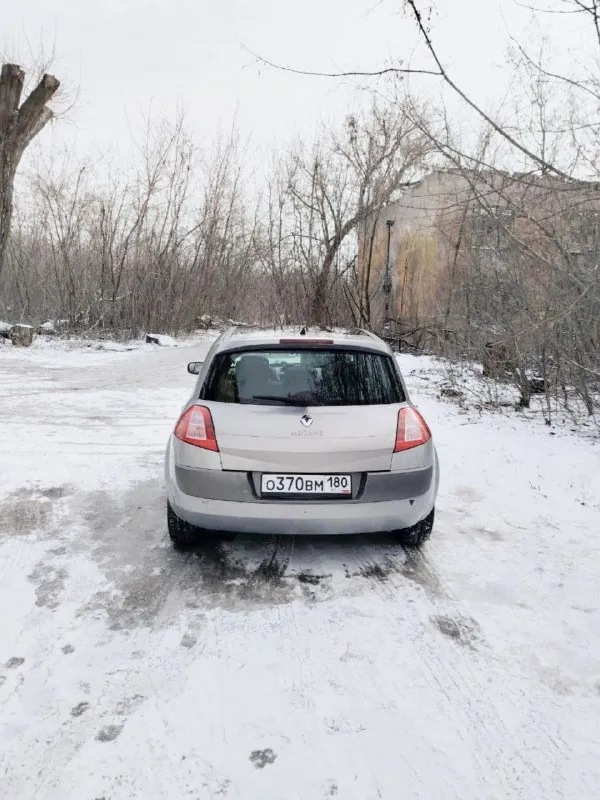 В продаже renault меган 2 в редкой комплектации. 2005 год. цена 500 000 -панорамная крыша. - датчик дождя -датчик света - сопровождение светом владельца в темное время суток. -доводчик всех стекол и люка. -кнопка старт стоп -управление на руле -камера заднего вида -обогрев зеркал -подогрев передних сидений. -полноценный климат контроль салона. пробег оригинальный ц100%. стекла все в круг родные. по авто есть все записи за последние 5 лет. с такой комплектацией и историей, большая редкость на авторынке. авто без пробега по рф. авто вся в родном окрасе, все стекла родные. не большой торг у капота. т. +79494047844 (тг. мах). или +79490814398 📲 tg: игорь владимирович 📞 звоните: +7(949)4047844 - фотография - 7