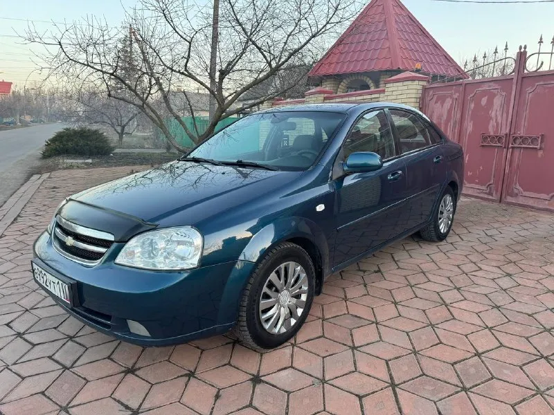 🚗 🚘продам🚘, chevrolet lacetti 2008 г. в идеальном состоянии!!! автотека зеленая!❗️(любые проверки ❗️ авто не бито, не крашено, гаражного хранения! климат контроль мотор 1.8 (самый лучший, и надежный) коробка механика! 4 стекло подъемники с родным пробегом ! ходовая, коробка и мотор работает как часы! кузов без ржавчины, без вмятин и царапин! электрика вся исправна! птс оригинал! авто полностью обслужено! при осмотре будите довольны! осмотр г харцызск цена: 590000 ₽ 📲 tg: алёна 📞 🇷🇺 звоните: +79498997842 авторынок днр донецк - фотография - 7