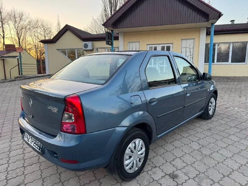 🚗 🚘продам🚘 рено логан🚘 год выпуска 2010 ❄️кондиционер аbс, гидроусилитель руля 2 стеклоподъемника с... - фотография