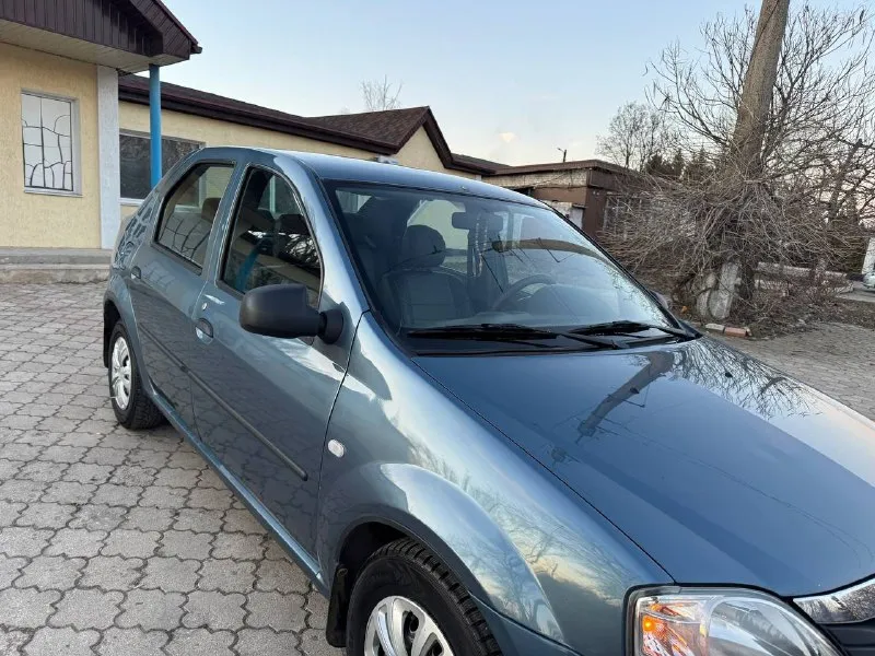 🚗 🚘продам🚘 рено логан🚘 год выпуска 2010 ❄️кондиционер аbс, гидроусилитель руля 2 стеклоподъемника с родным пробегом 120 тыс. авто в идеальном состоянии!!! не бит не крашен! мотор, коробка и ходовая без нареканий! два комплекта резины, зима-лето авто полностью обслужен на полном уверенном ходу! вложений никаких не требует! электрика вся работает! цена 490тыс руб ‼️срочно торг у капота‼️🚨 цена: 490000 ₽ 📲 tg: алёна 📞 🇷🇺 звоните: +79498997842 авторынок днр донецк - фотография - 4