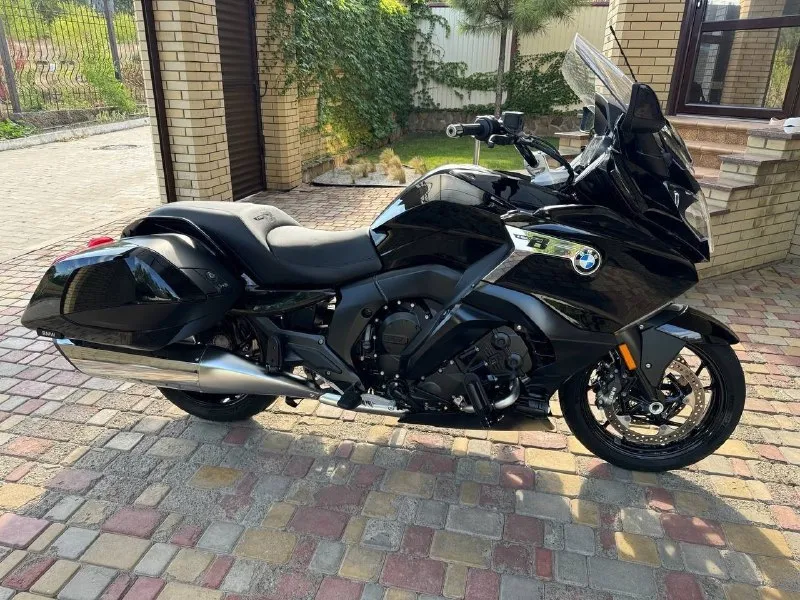 Bmw k1600b год выпуска: 2017. рабочий объём: 1649 см. количество цилиндров: 6. пробег: 17000 км. стоимость: 1 900 000 руб. куплен у официального дилера. в максимальной комплектации. находится в донецке. в идеальном состоянии. ни разу не падал, в защитной плёнке, обут в новые шины michelin pilot road 6. тел. : +7 949 484 29 53.. 📞 звоните: +7(949)4842953 - фотография - 10