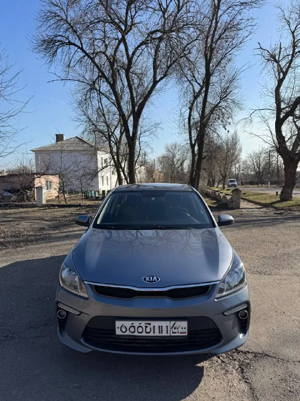 Kia rio iv 2018 года
Родной пробег 160 тысяч км
Двигатель 1.6, коробка механика
Ухоженный авто, в одной семье с момента покупки в салоне, обслуживание проходил у официального дилера
Машина не требует никаких вложений, полностью обслужена, сел и поехал
Очень хорошая комплектация (fifa 2018): расширенная мультимедиа с карплэй, камера заднего вида, парктроники, датчик давления в шинах, датчик света, климат-контроль, подогрев руля и передних сидений, мультируль
Дополнительно сделали качественную шумоизоляцию
У авто абсолютно зеленая история автотеки, в такси никогда не работала, и не использовалась в коммерческих целях
Буду присутствовать в мрэо, также пришлю видео и фото по запросу, пишите
Цена - 1 миллион 250 тысяч
Моспино, пролетарский район
Звоните +79493463931, телеграмм
📲 Tg: @knock_0
📞 Звоните: +7(949)3463931 - фотография - 2