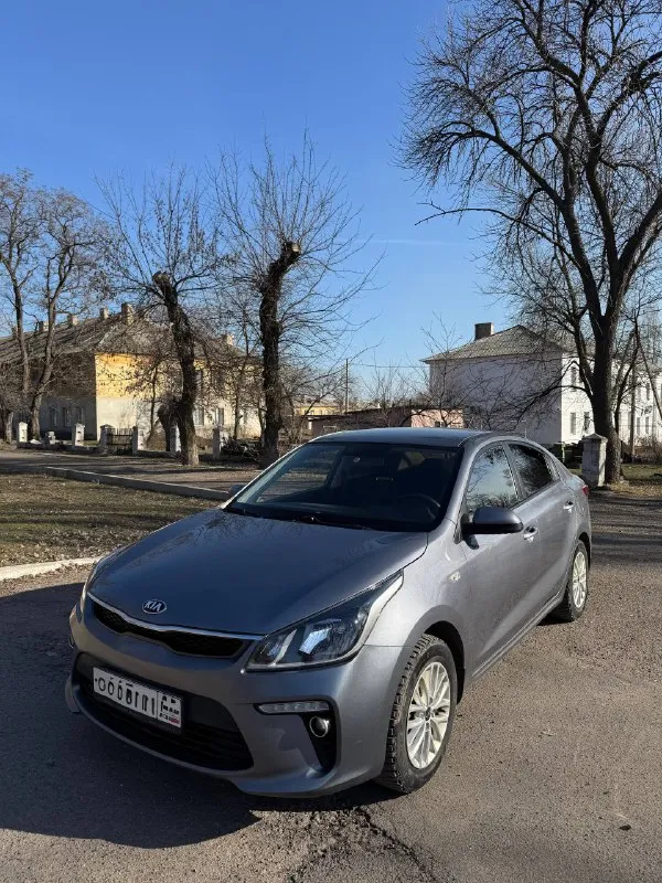Kia rio iv 2018 года
Родной пробег 160 тысяч км
Двигатель 1.6, коробка механика
Ухоженный авто, в одной семье с момента покупки в салоне, обслуживание проходил у официального дилера
Машина не требует никаких вложений, полностью обслужена, сел и поехал
Очень хорошая комплектация (fifa 2018): расширенная мультимедиа с карплэй, камера заднего вида, парктроники, датчик давления в шинах, датчик света, климат-контроль, подогрев руля и передних сидений, мультируль
Дополнительно сделали качественную шумоизоляцию
У авто абсолютно зеленая история автотеки, в такси никогда не работала, и не использовалась в коммерческих целях
Буду присутствовать в мрэо, также пришлю видео и фото по запросу, пишите
Цена - 1 миллион 250 тысяч
Моспино, пролетарский район
Звоните +79493463931, телеграмм
📲 Tg: @knock_0
📞 Звоните: +7(949)3463931 - фотография - 3