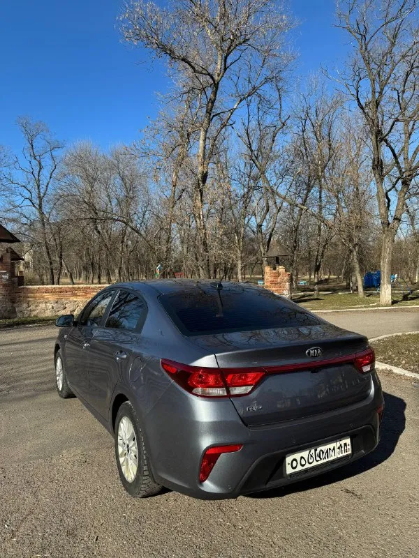 Kia rio iv 2018 года
Родной пробег 160 тысяч км
Двигатель 1.6, коробка механика
Ухоженный авто, в одной семье с момента покупки в салоне, обслуживание проходил у официального дилера
Машина не требует никаких вложений, полностью обслужена, сел и поехал
Очень хорошая комплектация (fifa 2018): расширенная мультимедиа с карплэй, камера заднего вида, парктроники, датчик давления в шинах, датчик света, климат-контроль, подогрев руля и передних сидений, мультируль
Дополнительно сделали качественную шумоизоляцию
У авто абсолютно зеленая история автотеки, в такси никогда не работала, и не использовалась в коммерческих целях
Буду присутствовать в мрэо, также пришлю видео и фото по запросу, пишите
Цена - 1 миллион 250 тысяч
Моспино, пролетарский район
Звоните +79493463931, телеграмм
📲 Tg: @knock_0
📞 Звоните: +7(949)3463931 - фотография - 4