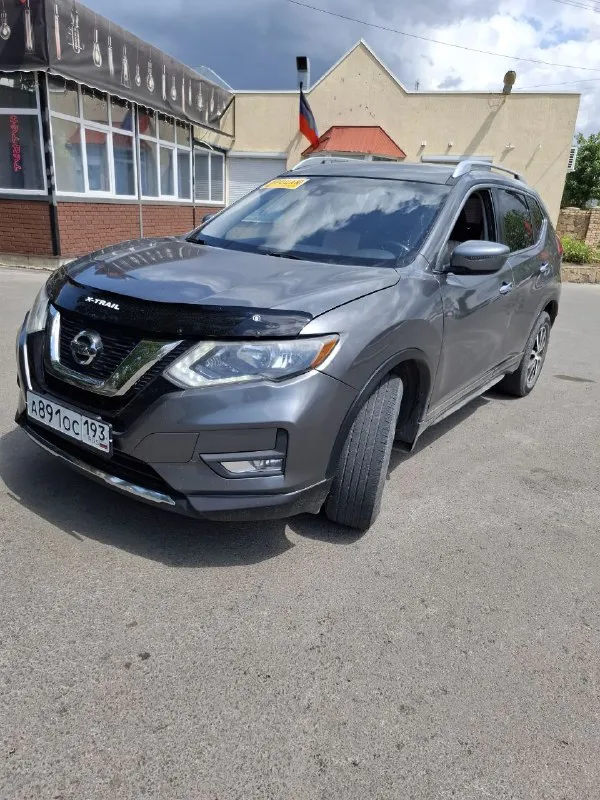 Продам автомобиль nissan rouge 2017г. , пробег 165000 км. , в хорошем состоянии сел и поехал ничего делать не нужно не гремит не шумит. полный привод, датчики слепых зон, вся ходовая узлы и агрегаты в оригинале стоят, кондиционер работает отлично, машина в круг обклеена шумоизоляцией и гидроизоляцией, в авто не курили, никаких ошибок всё работает, вся безопасность на месте. два комплекта колёс, автозапуск. масло в акпп менял 10 т. км. назад, в двигателе только поменянно. расход город 10-11 л. трасса 7-8л. масло от замены до замены ни грамма не доливаю. то каждые 7.5-8 т. км. все вопросы по телефону +79604586789 +79493305899. хороший торг уместен возле автомобиля. осмотр г. амвросиевка. цена 1680000 рублей. - фотография - 2