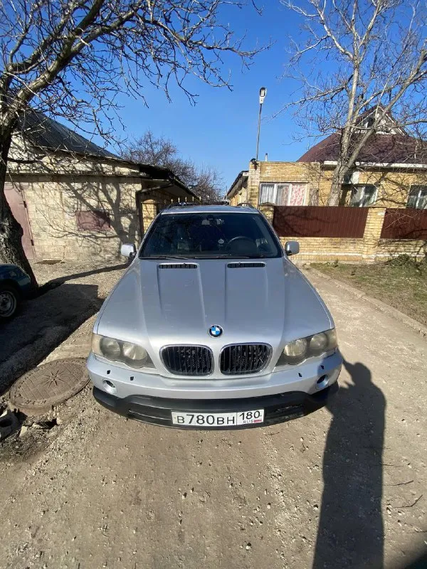 ❗️продам bmw x5 e53❗️ ❗️год 2001❗️ ❗️ м54 3.0i бензин (без нареканий, была замена масла с фильтром) ❗️ (работает чётко, была частичная замена масла, чистка плиты, замена фильтра) ❗️1000км назад была замена маслосъёмных колпачков❗️ краткое описание всего что менялось: -колодки в круг с блинами -вся передняя подвеска -шрузы -свечи -все фильтра и жидкости -рулевой карданчик -датчик рапредвала -катушки -датчики абс все что нужно было обслужит, обслужили! немного про комплектацию: -4эсп -абс -люк -э. зеркала подогрев -кондей -передняя задняя камера -э. регулировка сидений с памятью -круиз -пневма (нареканий нет) чёрный кожаный салон, в хорошем состоянии, машин каждый день на ходу, сел поехал, метал весь живой, без вложений, от собственника, полный пакет документов, переоформления без проблем, стоит на зимней резине, лето есть (отдам с машиной) цена данного авто 750тыс, хороший торг с реально заинтересованным человеком, на смотрины не езжу! город 📲 tg: @x_l_e_b_80 📞 звоните: +7(949)8198476 - фотография - 2