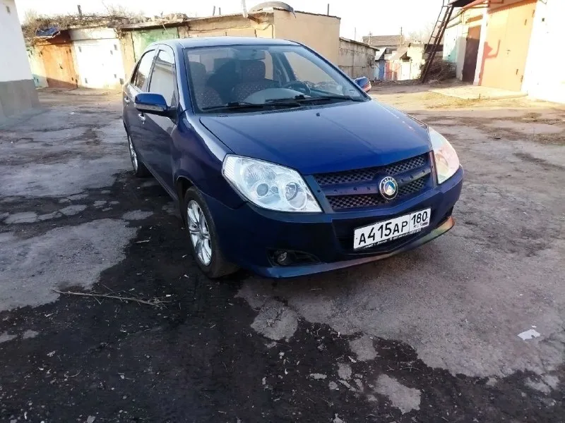 Продаётся geely мк. двигатель 1.6, который не гнёт клапана. коробка - мкпп. пробег: 50 тысяч км. не скрученный. в зимний период машина не ездила, хранилась в гараже. учёт: российский (180 регион). комплектация: гур, кондиционер, 4 стеклоподъёмника, рабочий люк, пороги целые, дно без дыр, задний парктроник, салон бежевый, не прокуренный. диагностическая карта есть. переоформление в мрэо. машина от владельца. цена: 320 000 с символическим торгом возле капота. машина находится в донецке. по вопросам: +7 949 320 54 76 +7 949 320 54 74. 📞 звоните: +7(949)3205476 - фотография - 4