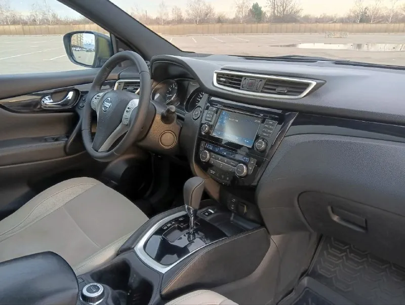 Nissan qashkai ✅ 2014 год ✅ сборка англия, практически вся в родне✅ 2.0, 4wd, бензин пробег 160✅ максималка le sport✅ панорама, автопарковка✅ автотека без расчётов, без выплат✅ техника👌 вид💣 aвтo нахoдитcя в kpаснодаpе, могу встретить. вышлю доп. фото/видео. цена 1570 т. р., тел. : 8-918-455-44-45 📲 tg: @arturio_ne 📞 звоните: +7(918)4554445 - фотография - 9