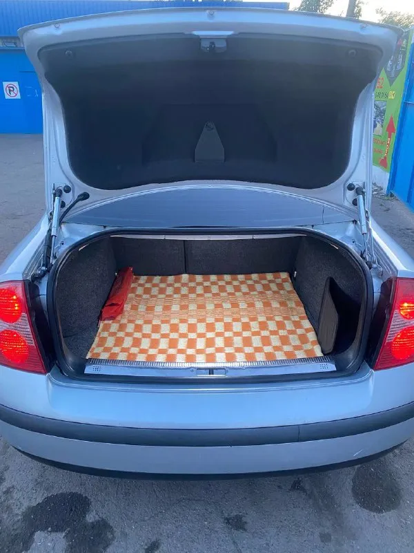 Volkswagen passat b5 1.9 tdi 2000 г. в. без дтп и вложений многорычажный тип подвески данного авто - это максимальный комфорт и плавное вождение комплектация: климат контроль, гидроусилитель руля, электрозеркала и стеклоподьемники кузов: оцинкованный салон: дверные карты перетянуты в алькантару расход: экономичный (до 8 л / 100 км) владелец, не перекуп локация: ясиноватая цена: 500 000 тел: +7 (949) 311-12-35 📞 звоните: +7(949)3111235 - фотография - 4