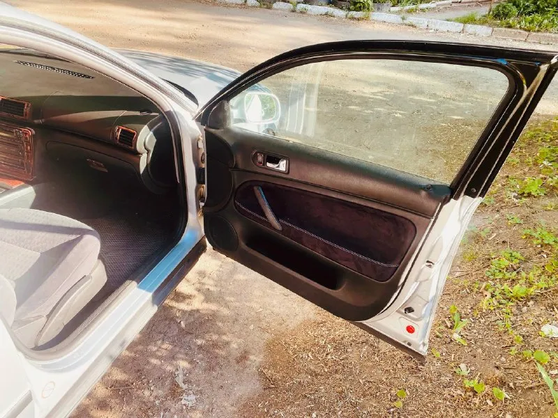 Volkswagen passat b5 1.9 tdi 2000 г. в. без дтп и вложений многорычажный тип подвески данного авто - это максимальный комфорт и плавное вождение комплектация: климат контроль, гидроусилитель руля, электрозеркала и стеклоподьемники кузов: оцинкованный салон: дверные карты перетянуты в алькантару расход: экономичный (до 8 л / 100 км) владелец, не перекуп локация: ясиноватая цена: 500 000 тел: +7 (949) 311-12-35 📞 звоните: +7(949)3111235 - фотография - 5